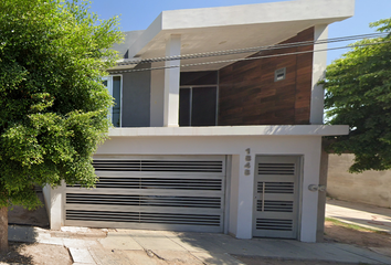 Casa en  Orquideas, Jardines De Zacatecas, Progresivo San Rafael, Los Mochis, Sinaloa, México