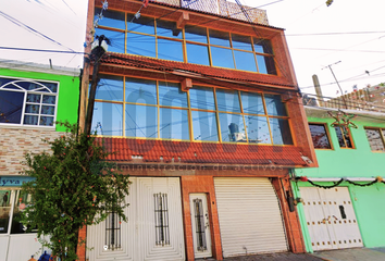 Edificio en  Geranio, Las Flores, Nezahualcóyotl, Estado De México, México