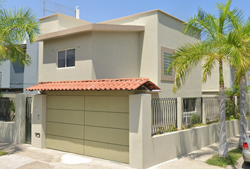 Casa en  Lago Victoria, Fovissste 100, Fluvial Vallarta, Puerto Vallarta, Jalisco, México