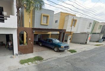 Casa en  Profesor Roberto Martínez Leal, Santa Lucía, Cadereyta Jiménez, Nuevo León, México