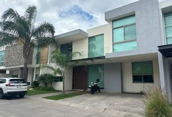 Casa en condominio en  Villa Verona, Avenida Verona, San Juan De Ocotán, Zapopan, Jalisco, México