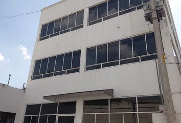 Edificio en  Ejido Santa Cruz Azcapotzaltongo, Toluca