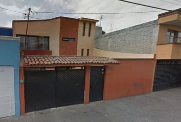 Casa en  Lomas De Santiaguito, Morelia, Morelia, Michoacán