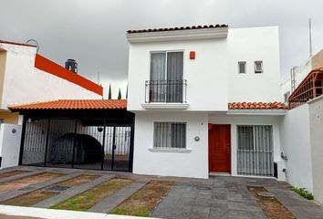 Casa en fraccionamiento en  Avenida Federalistas 1071, Nuevo México, Jalisco, México