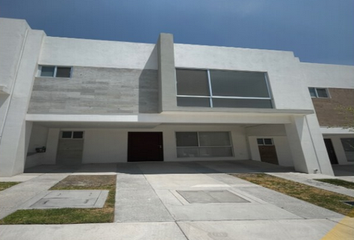 Casa en  Boulevard Paseos De Zakia, Zakia, El Marqués, Querétaro, 76269, Mex