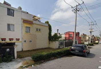 Casa en  Privada Rio Garona Mz 010, Ojo De Agua, Estado De México, México