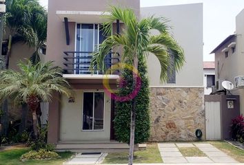 Casa en  Rx6x+6c Guayaquil, Ecuador