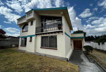 Terreno Comercial en  Puembo, Ecuador