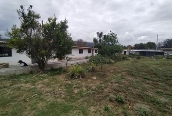 Terreno Comercial en  Guayllabamba, Quito, Ecuador