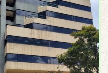 Oficina en  Av. Cristóbal Colón E4-105 Y, Quito, Ecuador