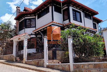 Casa en  Parque Central De San Miguel De Bolívar, San Miguel, Ecuador