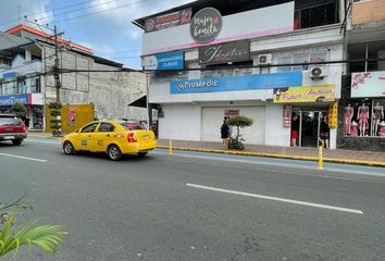 Local en  Av. Quito & Calle Ambato, Santo Domingo, Ecuador