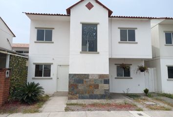 Casa en  Urbanizacion Logare, Ecuador