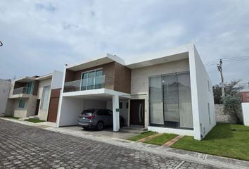 Casa en condominio en  Fraccionamiento Cascadas Del Ángel 2, 5 De Mayo Mz 040, Providencia, La-colonia-, La Providencia, 52177 Metepec, Estado De México, México