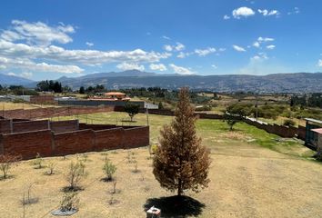 Terreno Comercial en  Mhpg+3h6, C. 14, Quito, Ecuador