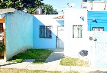 Casa en  Avenida Comayagua 221, Hacienda Santa Fe, Jalisco, México