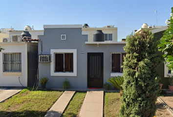 Casa en  C. Bosque De Ceibas, Jardines Del Bosque, 81248 Los Mochis, Sin., México