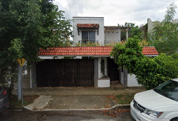 Casa en  Avenida Paseo De Toledo, La Toscana, Playa Del Carmen, Quintana Roo, México