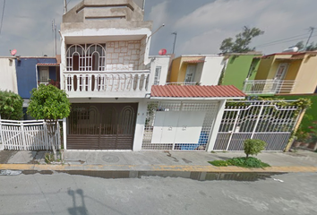 Casa en fraccionamiento en  Avenida Paseo La Garita, Fraccionamiento Paseos De Tultepec Ii, Estado De México, México