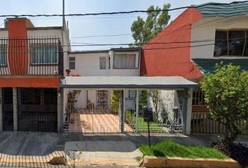 Casa en  Profesa 48, Mz 020, Habit.valle De Santa Monica, 54057 Tlalnepantla, Méx., México