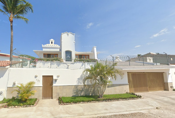 Casa en  Atún 122, Las Gaviotas, Puerto Vallarta, Jalisco, México