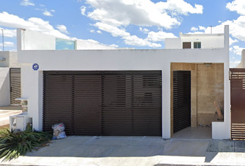 Casa en  C. 49-c 948, Fraccionamiento Las Américas 2, Mérida, Yucatán, México