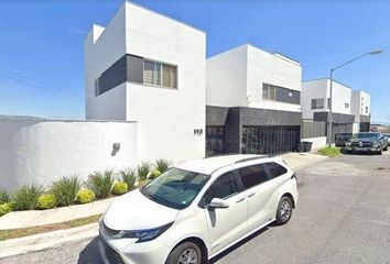 Casa en  Ambar 113, Colinas De Las Cumbres 1o. Sector, Monterrey, Nuevo León, México