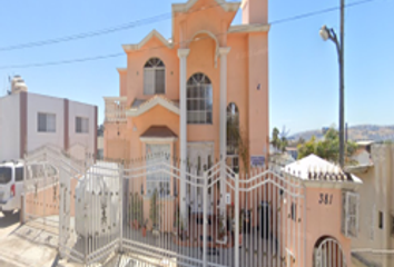 Casa en  Paseo De Las Flores 381, Valle Dorado, Ensenada, Baja California, México