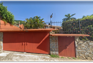 Casa en  Paseo De Las Golondrinas 237, Las Brisas, Ixtapa Zihuatanejo, Guerrero, México