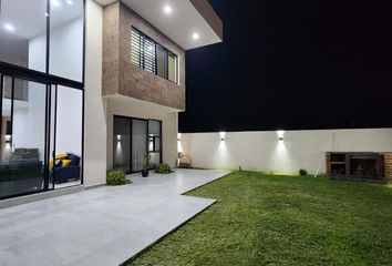 Casa en  La Valenciana Arquitectura Residencial, León, Guanajuato, México