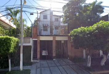 Casa en  Paseo De Los Burgos 8, Burgos Cuernavaca, Tres De Mayo, Morelos, México