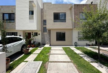 Casa en condominio en  Av. Del Marques, Rincones Del Marqués, Querétaro, México