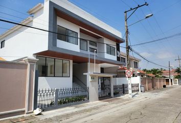 Casa en  R4pj+xh Samborondón, Ecuador