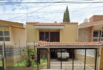 Casa en  Fraccionamiento Bosques De La Victoria, Guadalajara, Jalisco