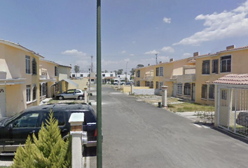 Casa en  Fuente Minerva, Villa Fontana, Santa Cruz Del Valle, Jalisco, México