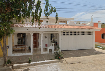 Casa en  Valle De Matamoros, Valle Dorado Ll, Mazatlán, Sinaloa, México