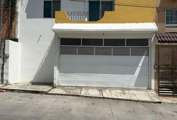 Casa en  Calle Cándido Aguilar, Manantial, Boca Del Río, Veracruz, México