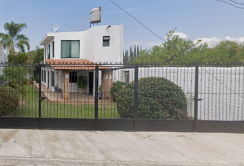 Casa en  Hacienda La Rojeña 115-lote 7 Manzana 2, Haciendas De Huaxtla, Jal., México