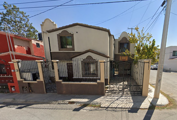 Casa en  Pino 104, El Baluarte, Saltillo, Coahuila De Zaragoza, México