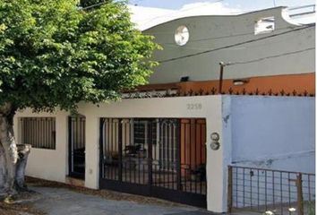 Casa en  Mercaderes, Jardines Del Country, Guadalajara, Jalisco, México