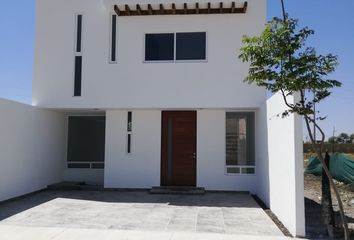 Casa en  El Mayorazgo Residencial, Camino A Capellanía De Loera, Autopista Poniente, León, Guanajuato, México