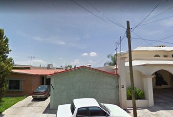 Casa en  Doctor Juan Talamás 214, Los Doctores 2da Ampliación, Saltillo, Coahuila De Zaragoza, México