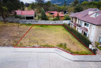 Terreno Comercial en  Challuabamba, Cuenca