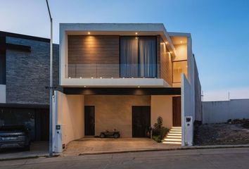 Casa en fraccionamiento en  Privada San Ángel 4, Calle Paseo De Los Horizontes, San Luis Potosí, México