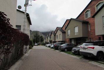 Casa en  Avenida Manuel Córdova Galarza, Pomasqui, Quito, Ecuador