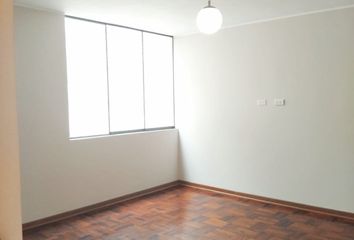 Departamento en  Surquillo, Lima