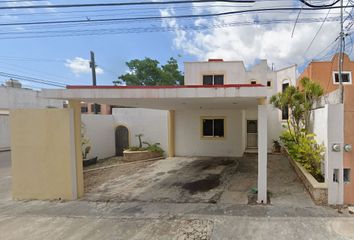 Casa en  Calle 94, Residencial Pensiones, Mérida, Yucatán, México