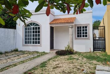 Casa en  Circuito Del Prado, Playa Del Carmen, Solidaridad, Quintana Roo, 77725, Mex