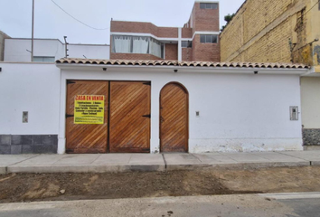 Casa en  Punta Hermosa, Lima