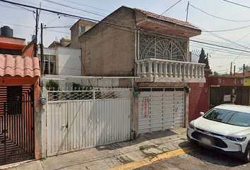 Casa en  S. Marino 79, Mz 022, Hab Izcalli Piramide, 54140 Tlalnepantla, Méx., México